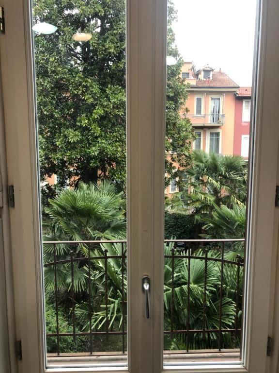 Lippi 42 Guest House Single Room'S In Villa With Garden Milan Bagian luar foto