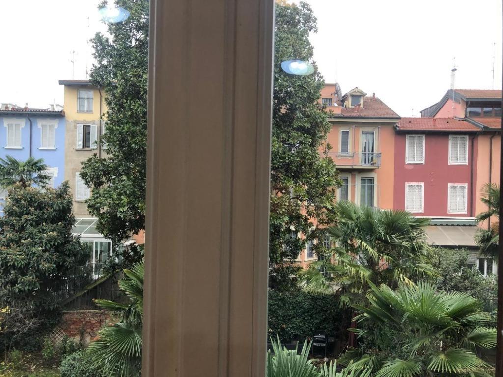 Lippi 42 Guest House Single Room'S In Villa With Garden Milan Bagian luar foto