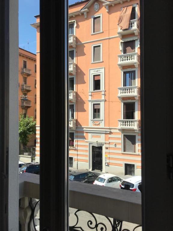 Lippi 42 Guest House Single Room'S In Villa With Garden Milan Bagian luar foto