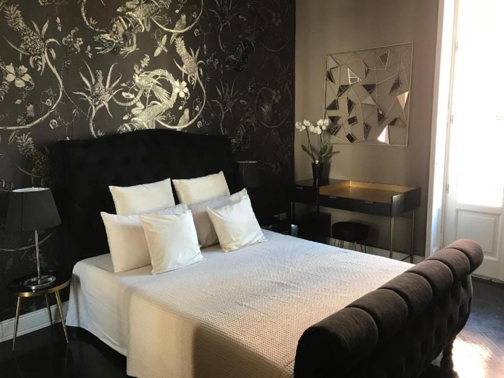 Lippi 42 Guest House Single Room'S In Villa With Garden Milan Bagian luar foto